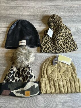 NWT Michael Kors Women Camel Cable Knit Beanie, Holister Lot Of 4 Mix Lot